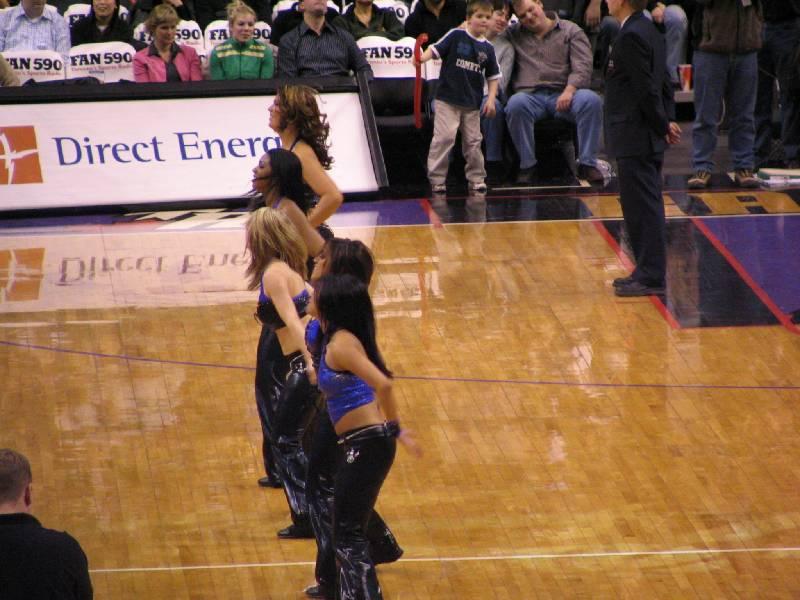 Raptors - 02.04.2005 376.jpg